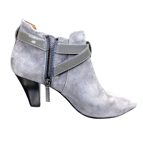 DONALD Pliner Grey Suede Womens Designer Boots Buckles Shoes Booties Size 6.5M - Picture 4 of 11